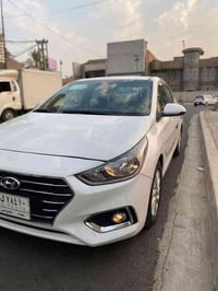 قطع غيار • اكسنت • شارع الظلال