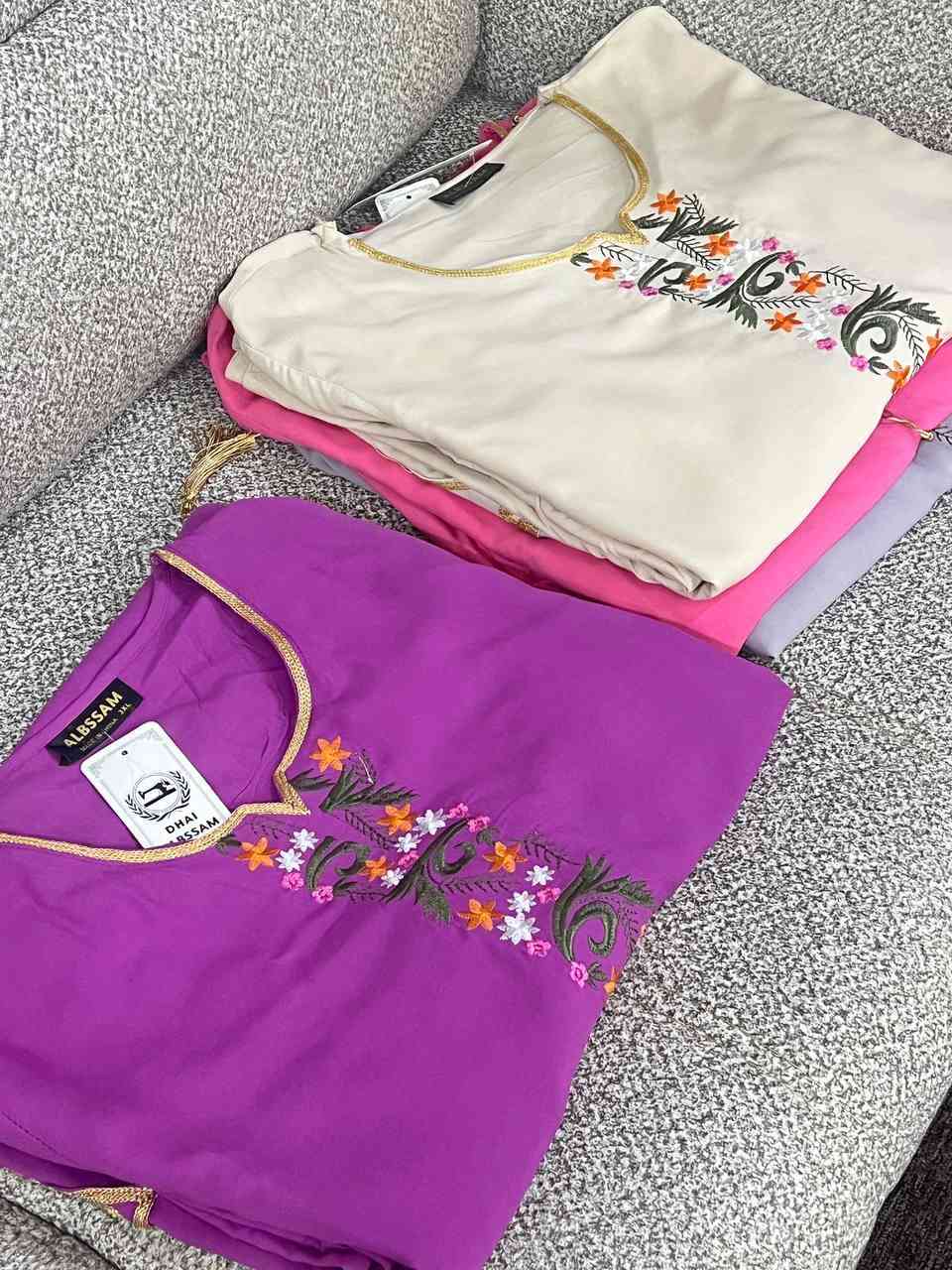 متوفر گلبيات مصرية رمضانية 
كوالتي عااالي الالوان ( البيج / الوردي / الرصاصي / البنفسجي ) وبسعر مناسب 
يوجد توصيل لجميع المحافظات 🇮🇶


**إذا كنت صاحب هذا الإعلان وتريد حذفه لأي سبب، رجاءا أرسل رسالة إلى الدعم الفني**