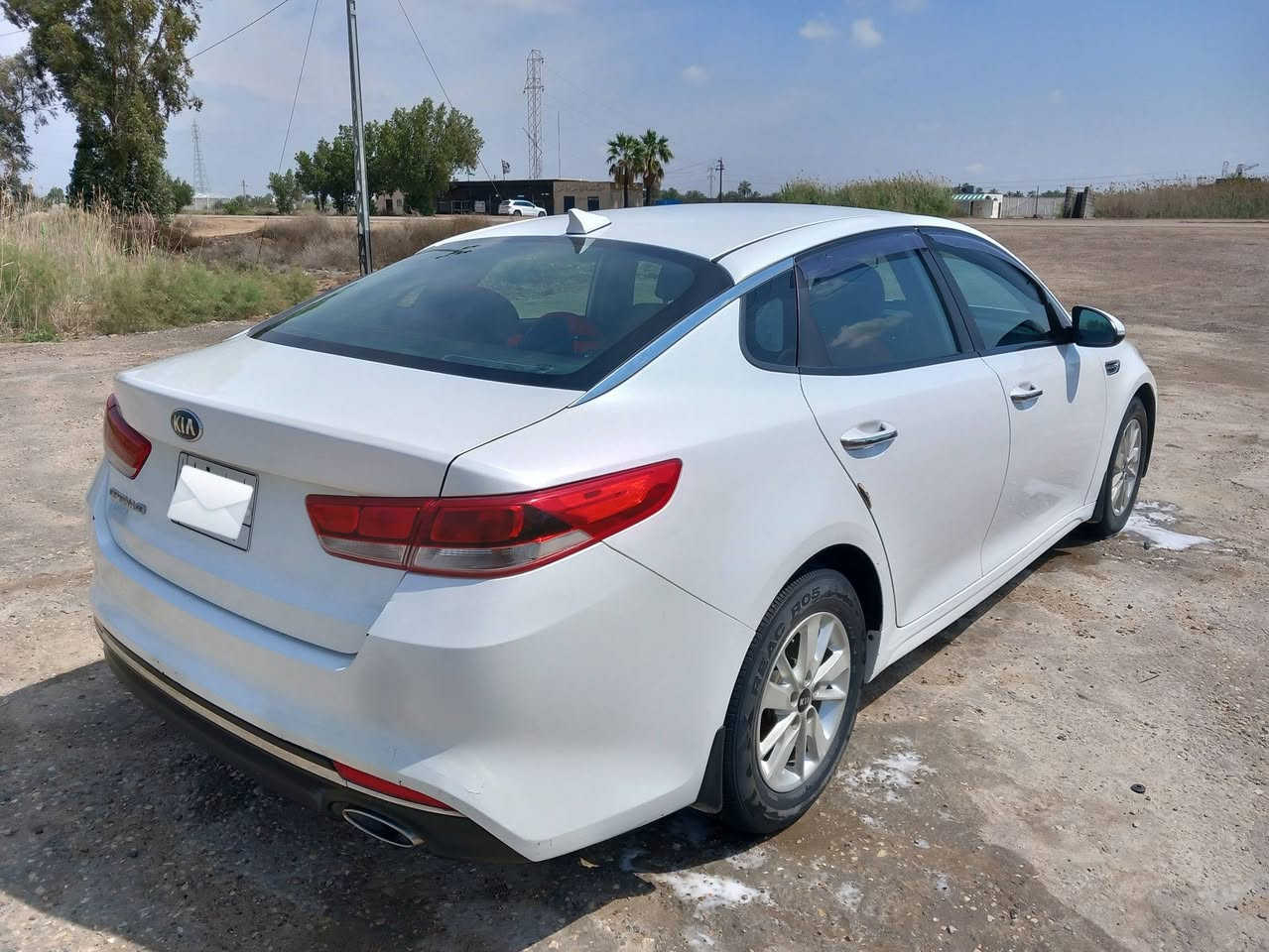 السلام عليكم ورحمة الله وبركاته 
كيا اوبتيما 2016 رقم بغداد مشروع وطني تحويل ثاني يوم /امريكي صبغ الجاملغ والبنيد بدون تبديل والباقي كفاله /محرك 2400مامفتوح على وضع الشركه / ماشيه 117/ سياره مجهزه اي شي محرك حداديه تخم تاير تبريد ثلاجه /سياره استخدام شخصي /تحكم استيرن جهتين /شاشه وكاميرا خلفيه /اشاير بالمري /دواخل كلش حلوه مجلده / السعر 123/ للاستفسار الاتصال على الرقم ***********///*********** العنوان ذي قار قضاء النصر 
#مكلف بالنشر وغير متواجد عل الفيس
