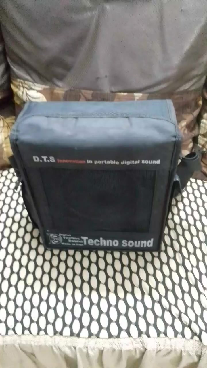 جهاز شحن كهرباء شغال لاصحاب المواكب الملايات جهاز راقي جدا تفاصيل داخل الفيديو اللي بالمنشور اللي يفيده مراسله الصفحه


**إذا كنت صاحب هذا الإعلان وتريد حذفه لأي سبب، رجاءا أرسل رسالة إلى الدعم الفني**