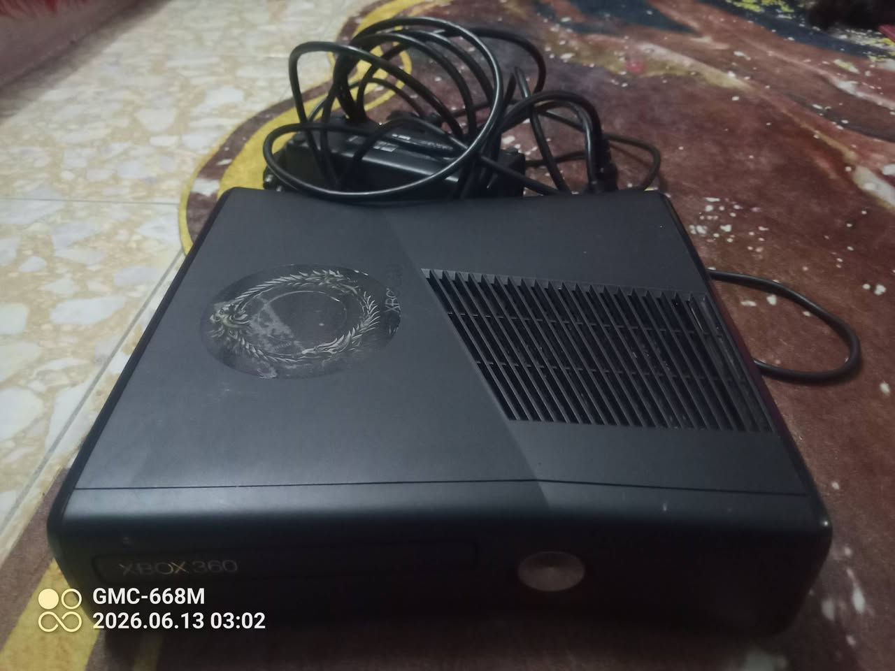 السلام عليكم اكس بوكس 360 للبيع نضيف استخدام قليل بي 244 لعبه كلهن يشتغلن مع جوستك واحد مع كامل ملحقاته مابي اي نقص مكاني شارع فلسطين المستنصريه رقم الهاتف (***********)
