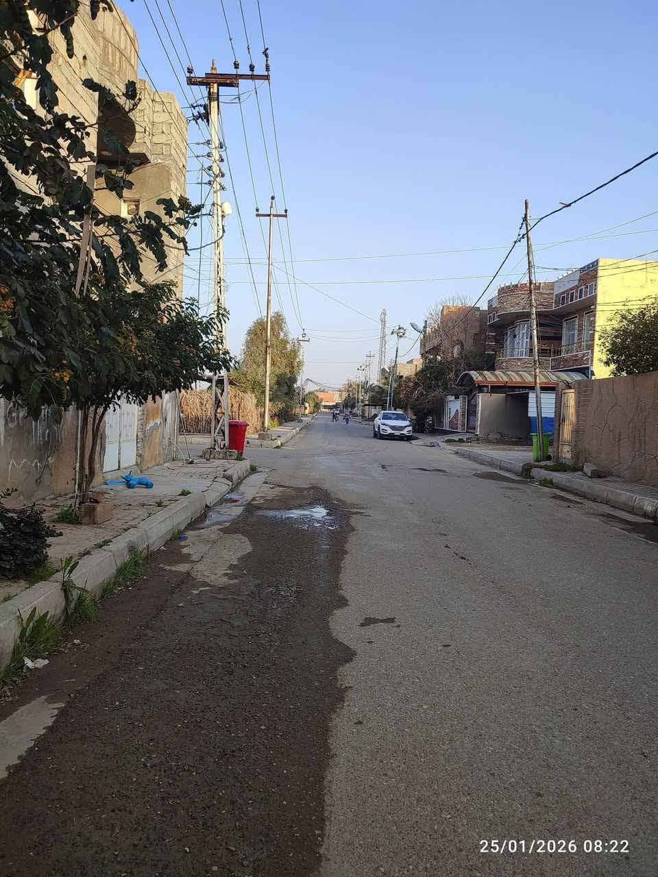 دار للبيع الموقع مميز المساحة ٦٥ واجهة ١٠ نزال ٦ونص
يحتوي على

استقبال 5×4

صاله 6×3

مطبخ 6×3

#طابق ثاني

غرفة نوم 5×4 مع حمام

غرفة اطفال 6×3

صحيات داخلي وخارجي

طرمه

الموقع/الجاهزه/دور الضباط/خلف مدرسه غيداء كمبش/نهاية الفرع الي مقابيل دار الضيافه 

الرقم/***********

او

المراسله على الخاص
