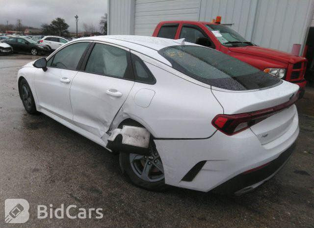 السلام عليكم 

كي فايف K5

موديل 2021

صور الحادث موجودة داخل المنشور 

نص فول 

هزة جديدة تريد مداور ثاني يوم أو وكالة 
رقم اربيل 

ماشية 90 الف 

جاهزة من كلشي برغي ماعايزة 

السعر 169وبيها مجال 

مكان السيارة / الديوانية 

للاستفسار 

***********
