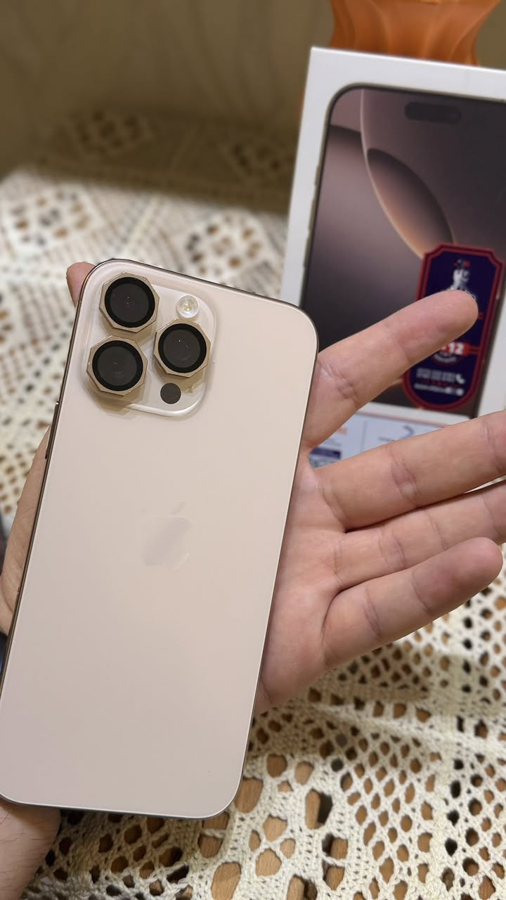 للبيع ايفون 16 برو ماكس ذاكرة 256 نسخة الشرق الاوسط استعمال 6 اشهر نظافة 100% بطارية 100% عدد دورات شحن 218 ضمان شركة ABM سنتين وضمان شركة عالم القلعة سنة كاملة السعر مليون و 500 الف مجال بسيط جداً.
المكان بغداد منطقة حي اور ***********
