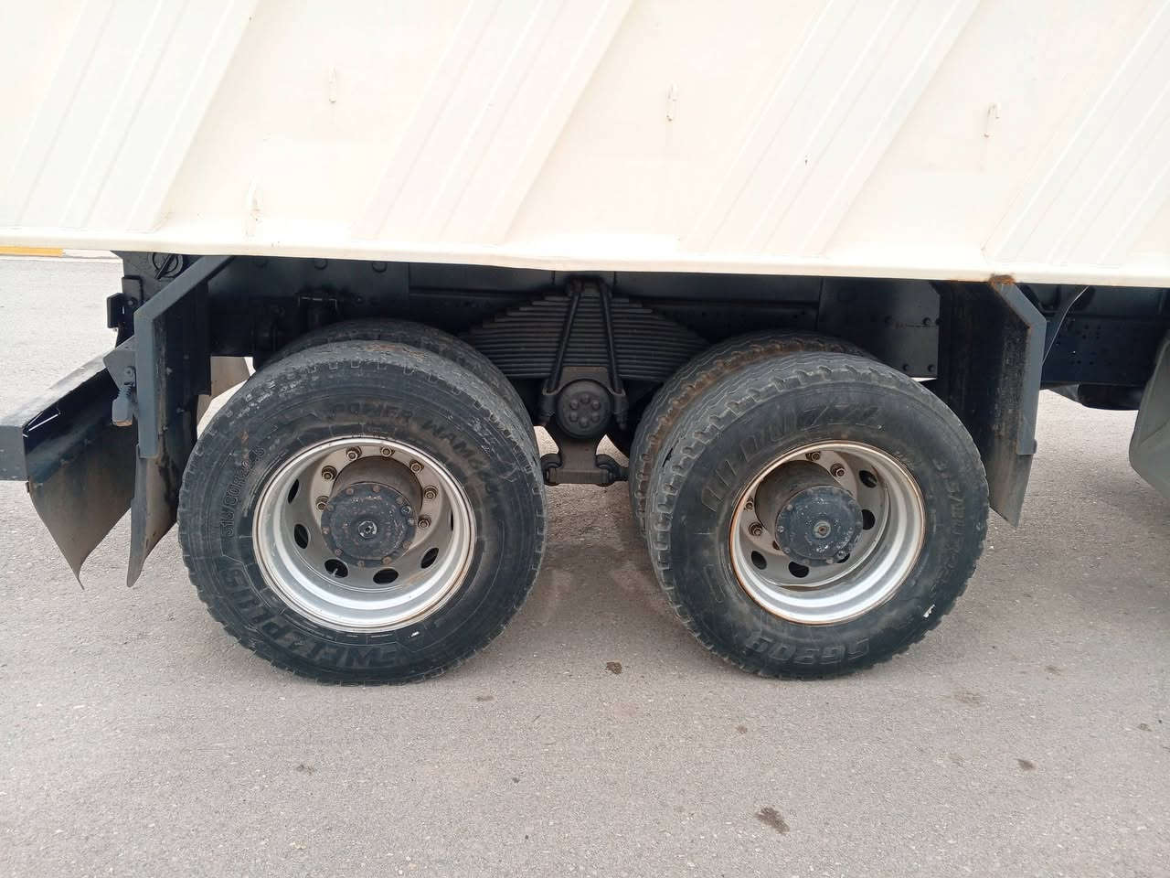 مان سەقەر1996
ڕەقەم کەرکوک
مەکینەی 370گێڕ151
مەجموعەی نیوجیئێف ژێرلاستیک
سعر230
***********
