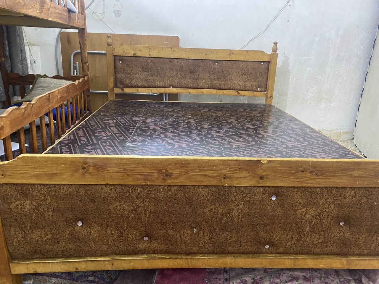 العنوان بغداد البلديات المضمار
سعر الدوشك 75
سعر. الجربايه 140 
اذ  اثنيهم 200 
***********
اي. تفاصيل. مراسله واتساب
