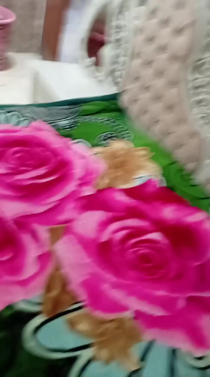 متاح غرفه اخشاب تركي مستعمله بسعر مناسب المكان بابل رقم الهاتف ***********
