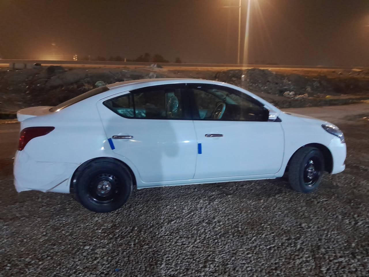 سني 2025 اربيل اخت الزيرو ماشية 14
الوكالة بأسمي 
السيارة كلش جديدة
مواصفات..
شاشة أبل كار بلي..كاميرا..حساس خلفي..سبايدر..دبل ايرباك..جام 4 أوتو..تبريد قطعتين..كشن جك..تحكم ستيرن ..اشاير بالمري والمري كهرباء..يدات نيكل..بلوجكتر أصلي..ويل اسود حجم 15  مكاني بغداد السعر   130وبيه مجال   بيع فقط ***********
