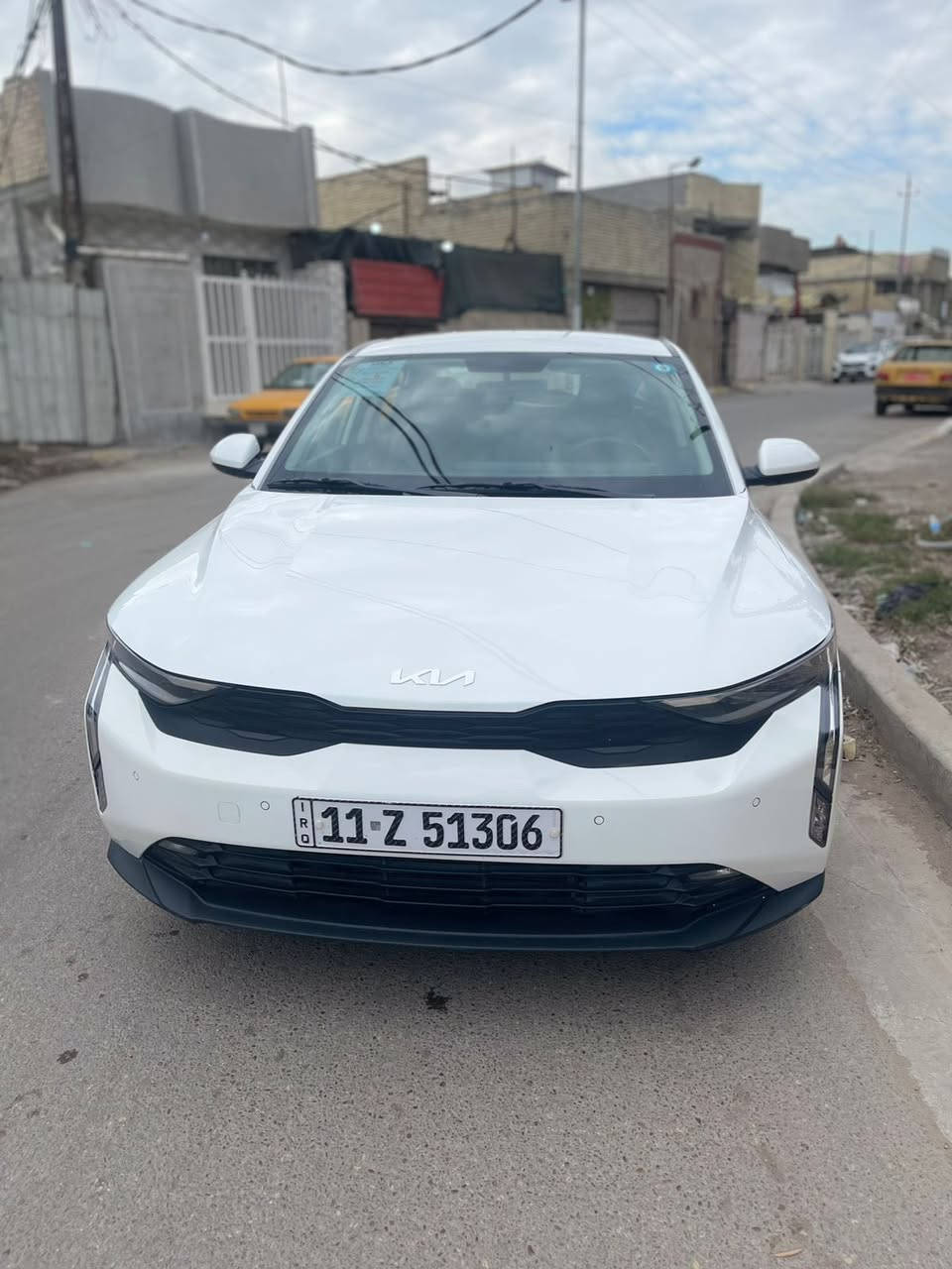 سلام عليكم
K3  2024 
خليجي مكفوله عدا شبر بحافه الجاملغ الخلفي صبغ من الشركه السياره بدون ضربه!! موضح مع الصور 
ماشيه 34 كيلو
السياره ضمان الشركه الدوليه 
يعني أم الضمان
السعر 148 وبيها مجااال
مكان بغداد البلديات 
للاتصال ***********

مواصفات:
تبريد قطعتين
مري شفط
شاشه كبيره تدعم الكار بلي
شاشه متصله
عداد دجتال بل كامل
كأمره دواره
ويل كب
لايت امامي لد
بگد لايت لد
سبير منازل 
حساسات امايه
حساسات خلفيه
رقم بغداد باسمي
