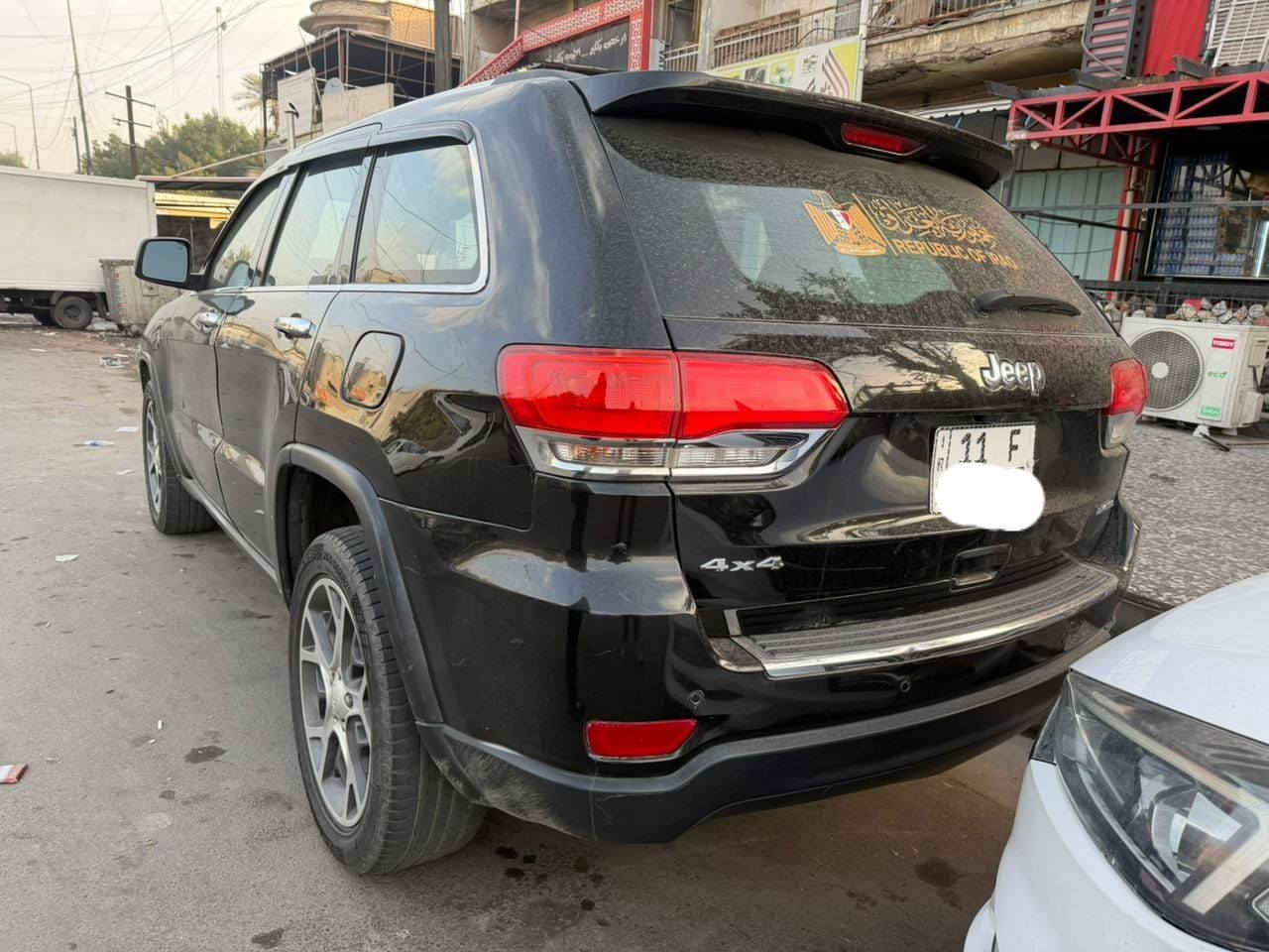 السلام عليكم جيب شيروكي موديل 2018السياره جاهزه بدون نقص بدون دواخل بدون شواصي بدون ايرباك فول عده الفتحه رقم بغداد الجديد تحويل ثاني يوم محرك 3600cc مكاني بغداد السعر شدتين وبيهه مجال حك الجيه صوره الحادث موجوده للاستفسار ***********
