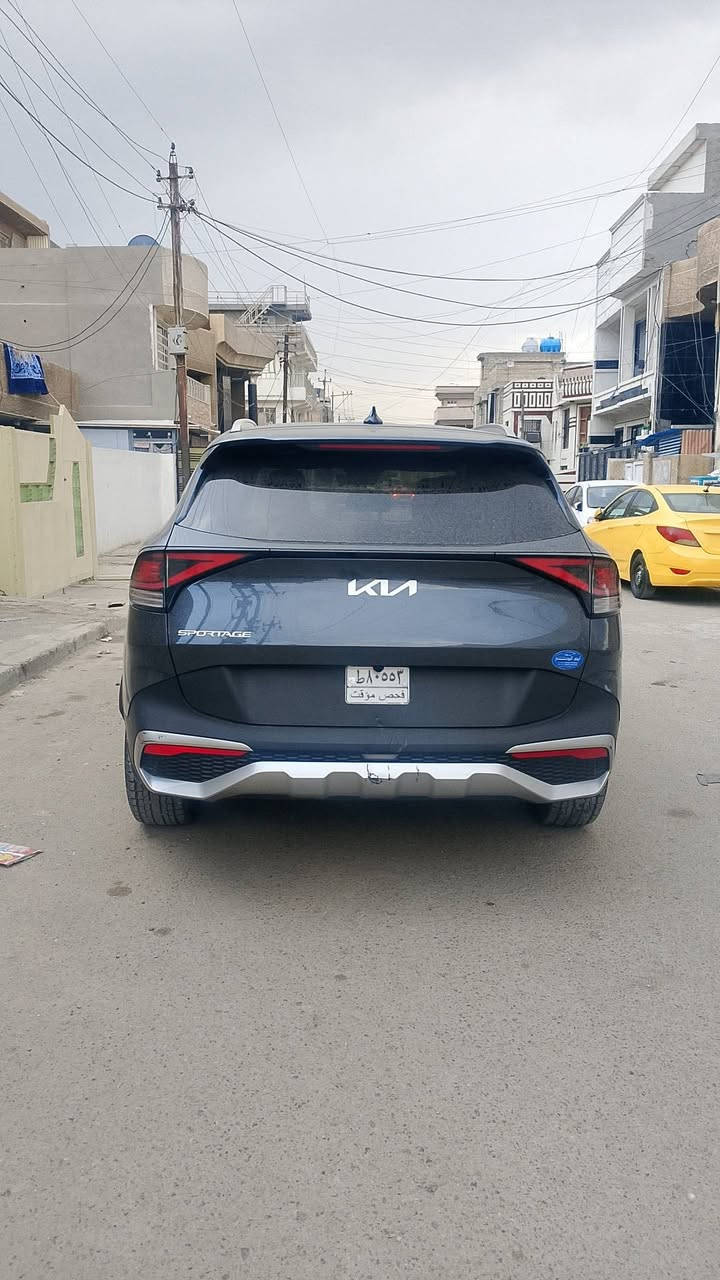 السلام عليكم كيا سبورتج موديل 2024 حادث دعاميه وشبر بل داير مال جاملغ خلفي والباقي كفاله نص فول بدون رقم ماشيه 20الف مكان بغداد *********** سعر 180 وبيها مجال
