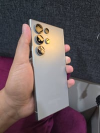 ورحمه الله اس 24 الترا ذاكره 512 لون تيتانيوم رصاصي  ضمان عين فهد غراض...