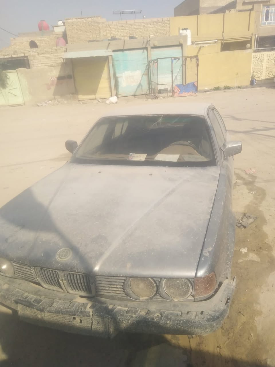 بي ام 735 موديل 1990  منفيس بغداد وصاحب الحائز من كربلاء 
السيارة تمشي كير ومحرك جديد والسيارة مكانها بالنجف سعرها 16 ورقه   فقط سعر كير ومحرك 11 ورقة 
أنطيك اوراقها وانت تسجلها 
*********** 
مكلف بالنشر
