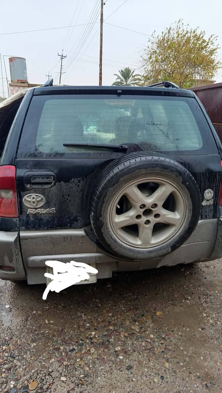 السلام عليكم راف فور 2003 رقم بغداد مشروع وطني سنويه لل28 محرك 2400 بلاديه قطره صبغ مابيها تدفئه تبريد كهربائيات كلها شغاله سياره جاهزه ماناقصها شي للمراوس حسب القناعه/ ***********
