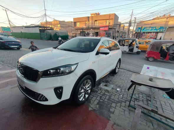 كيا سورنتو موديل 2019 ، كوري اصلي سايد بريك بالرجل
ماشيه 71 الف كم حقيقي ، محرك سته سلندر 3500 دوش مكفوله كفاله عامه من الصبغ والتبديل والبارد والفتح
محرك وكير مكفولات بدون فتح او صوت او اي خلل 
مواصفات السياره :
خمسه راكب ، سويج ، بردات جانبيه ، درايف مود ،
حساسات خلفيه ، كاميرات محيطيه 360 درجه 
شاشه تسلا شنو البالك موجود بيها جميع البرامج 
نظام انذار مبكر ، ويل 20 كروم ، تشغيل عن بعد 
اربعه انظمه قياده ، تحكم ستيرن جهتين ، مقاعد جلد

*/ رقم بغداد معوقين باقي شهر وتصير حره تحويل مباشر
 
اخوان السياره جديده ومكفوله كتلوكاتها مال الشركه
والعده وثلاث سويجات بيها كل غراضها كامله 
العنوان/ بغداد/ حي الجهاد 
للاستفسار / ***********
