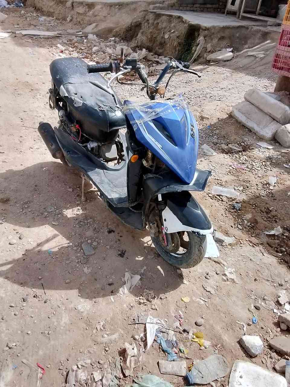 دراجه للبيع مكاني يم التانكي مال الكرمين سعر 200الف وهذا رقمي ***********
