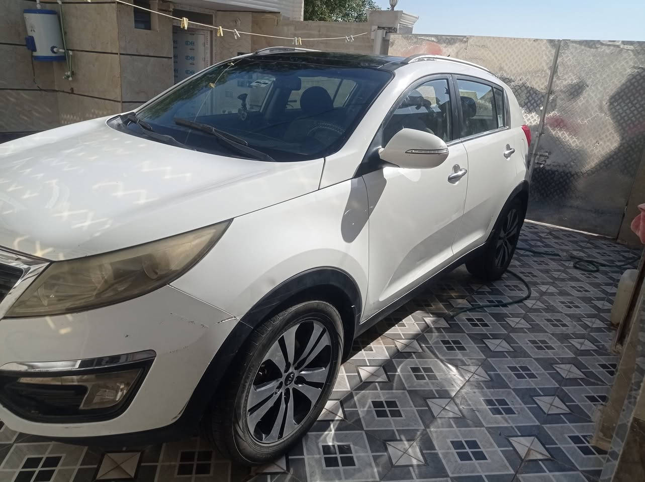 سبورتج 12 خليجي ابيض كير ومكينه وضعية الشركه صبغ وحادث وغرق وحالوب وتبديل كفاله فقط بارد وبعض الشخوط سياره بانوراما طكتين ويل كروم 19 اشاير بالمري حساسات كامره شاشه مري شفط ماشيه 148 مكينه 2000 دوش مرغوبة رقم بغداد  السعر 145 بيها مجال بسيط مكان ديالى للاتصال
*********** واتساب***********
