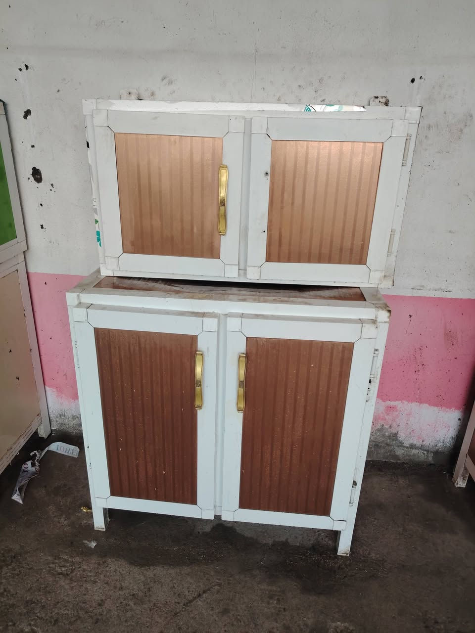 سلام عليكم كاونتر للبيع كلمن وسعر ويرهم مراوس بكلشي المكان حله ورديه خارج قرب مستشفى الكفيل *********** وأيضا نشتري كافة الغراض
