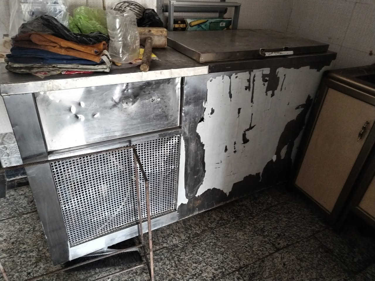 السلام عليكم مجمده قوالب ثلج ٢٠ قالب
المنشأ تركي
للبيع
بغداد حي الاعلام
***********
***********
