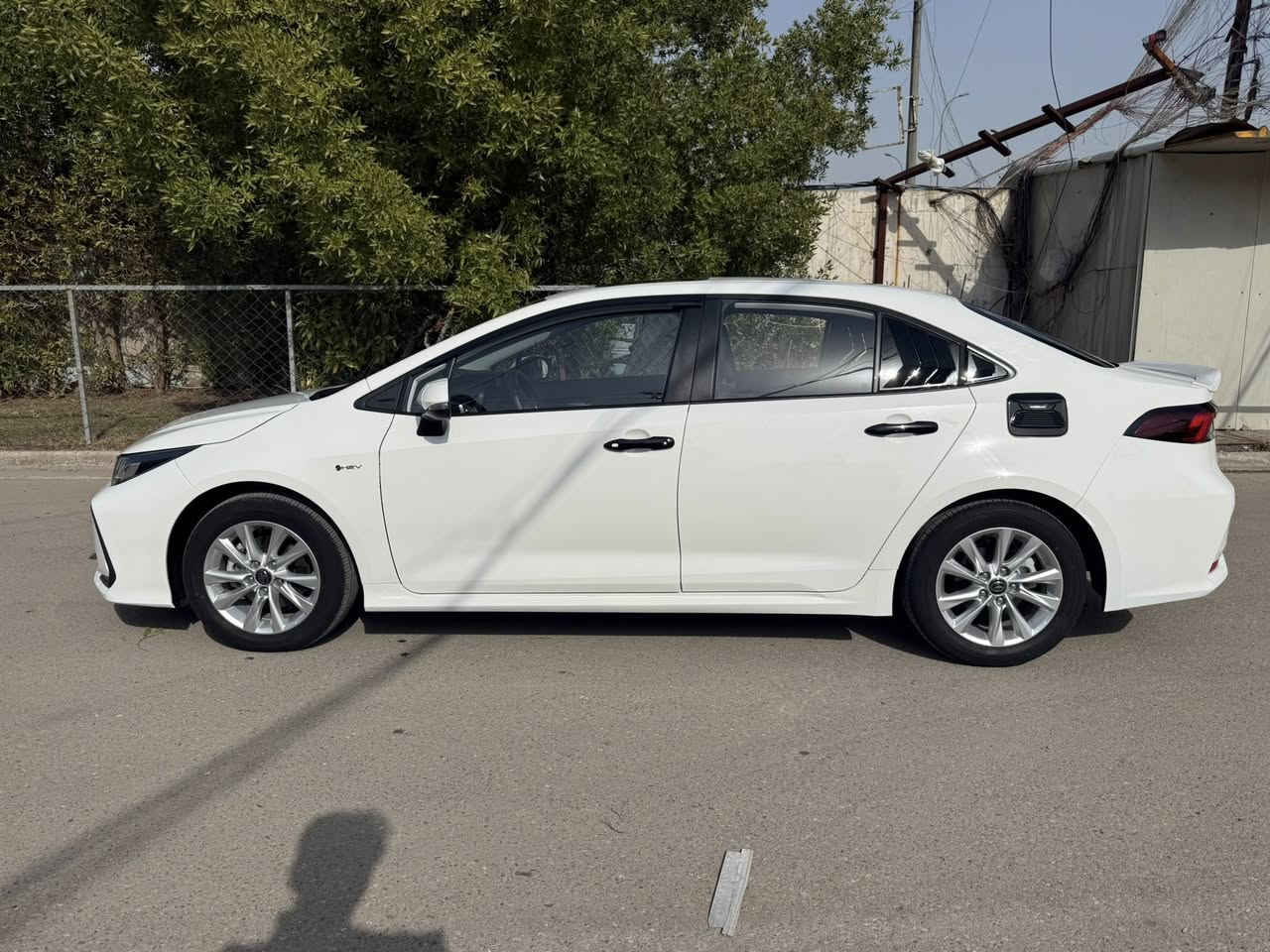 السلام عليكم كورلاء هايبرد الشكل الخليجي موديل 2025 بعدهي زيرو ماشيه 4600 السياره مكفوله حته من الشخط مكانها بغداد حي العامل السعر 168  للاستفسار *********** متوفر واتساب
