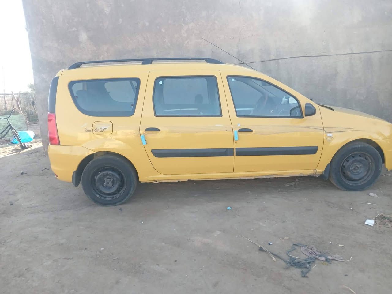 سلام عليكم رينو لوكان موديل 2010 دوشمه جديده حداديه جديده مكينه وكير مكفولات تايرات توني شادهن المكان الديوانيه غماس السعر 45 مجال قليل الاستفسار اكثر ***********
