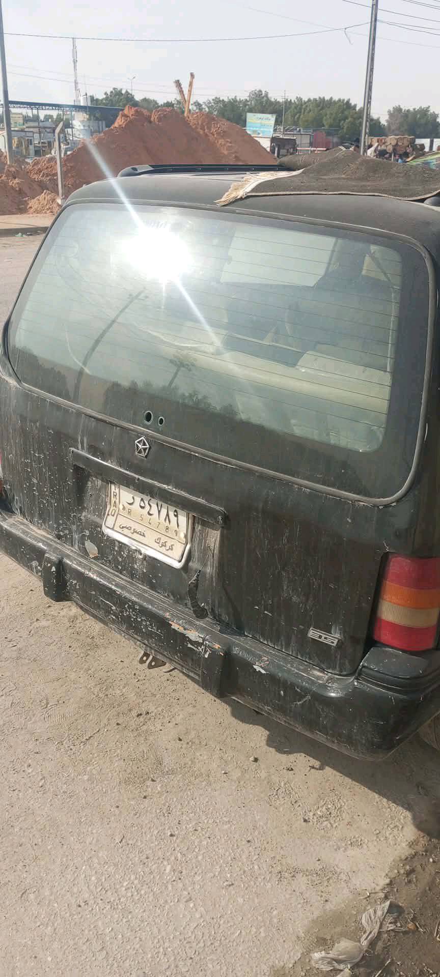 السلام عليكم سياره كلايزر مديل 92  سياره زينه بس يرادلها ترتبيبات للبيع و للمراوس سعر22وبيها مجال رحمالله والديكم لحد يكسر بل سعر  مكان نجف  ***********