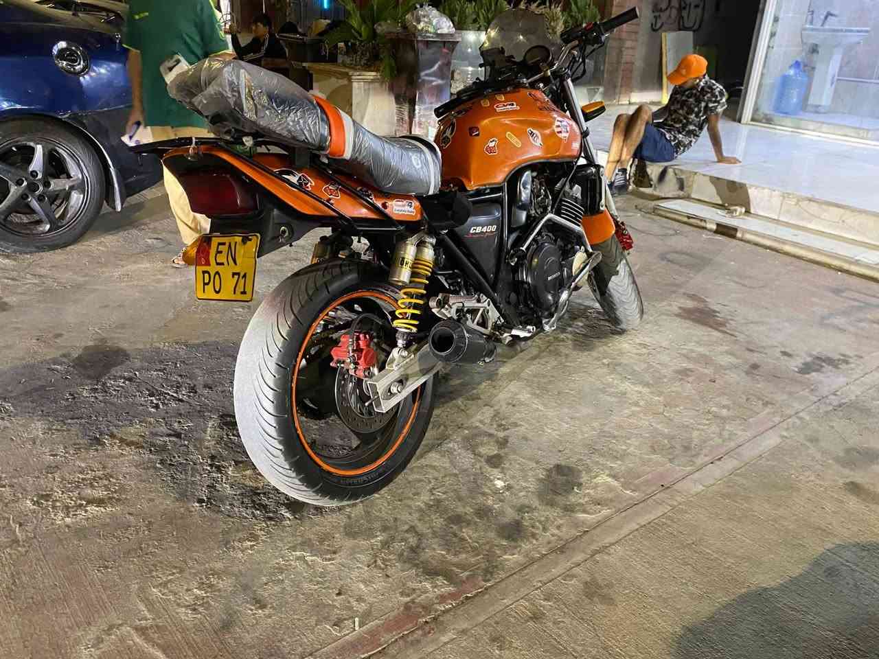 سبي فور 400 جيل اول محرك كبس .. سعر ،1100$ 
اربيل ***********1
