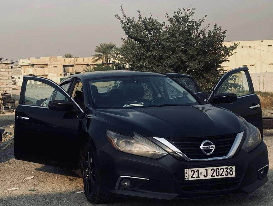 نيسان التيما SR 2017
بسمي سياره شرط التحويل بيع فقط
4 سلندر محرك 2,5 (استهلاك وقود ممتاز)
ماشية 135k miles 
نظام تعليق رياضي
شفتات تبديل وسرعة خلف المقود
جناح خلفي رياضي
ويل قياس 18 تصميم SR
بصمة دخول ذكي 
تشغيل عن بعد
نظام تثبيت سرعة ذكي (Cruise Control)
كشنات مخمل بتطريز يدوي + كرسي السائق مساج للضهر
السيارة مركب عليها منظومة غاز للحالات الطارئة احتياط ممكن رفعها في اي وقت.
بيها قطعتين چاملغ وبنيد مثل ما موضح بالسونار.
تبريد ثلج.
السيارة فقط بحاجة ادامة وتلحيظات خارجية بسيطة.
والبيع شرط فحص سونار.السعر 120 
العنوان بغداد كرخ***********
