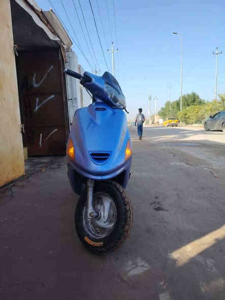 السلام عليكم دراجه فراشه فحل للبيع 🛵
الدراجه مفتوحة لاستبك ولف فقط
بصمه تشغيل عن بعد 
كهربائيات كله شغاله 
تايرات جدد 
السعر 500وبية مجال 
الاستفسار ***********
الرقم الهاتف 🤍
