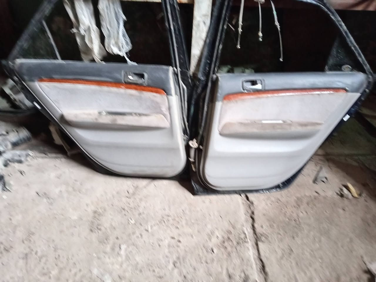 السلام عليكم لبيع أبواب مال مارك كراند مال ياباني حاويه جديد ***********
