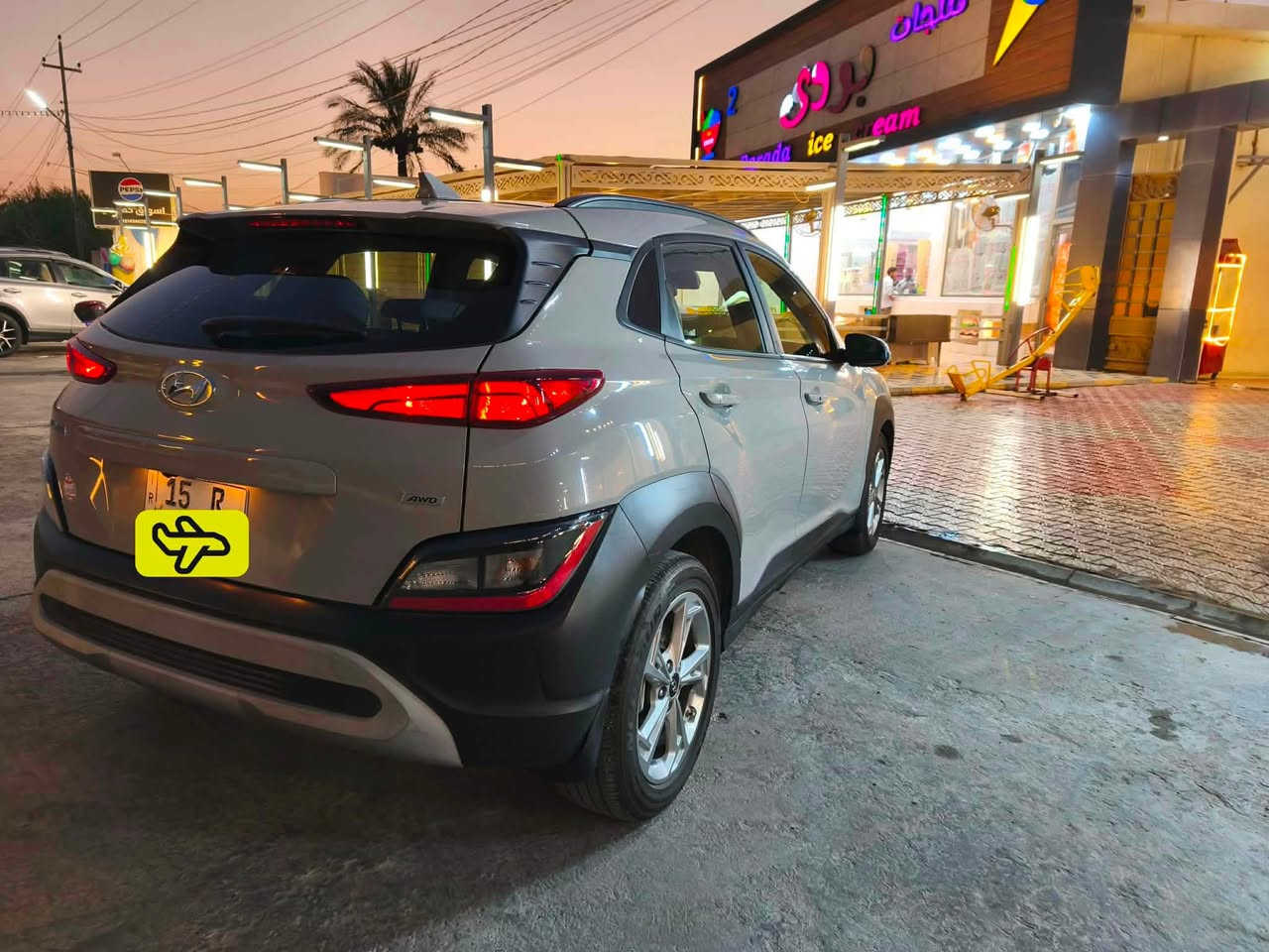 هيونداي كونا  2023
محرك 2000  دوش

  المواصفات:
لون أسمنتي.......... سموك
 • بصمة تشغيل 
* بصمة أبواب 
 • تشغيل عن بُعد
 • نظام دفع رباعي AWD
 • شاشة كبيرة
 • رادار أمامي وجانبي 
 • نظام النقطة العمياء
 • أوتو بريك امامي
* أتو ستوب
 • أنماط قيادة (Sport – Normal – Smart)

 • ويل كب قياس 17

 • محرك 2000cc DOHC
وبعد بيها هواي مواصفات


**إذا كنت صاحب هذا الإعلان وتريد حذفه لأي سبب، رجاءا أرسل رسالة إلى الدعم الفني**