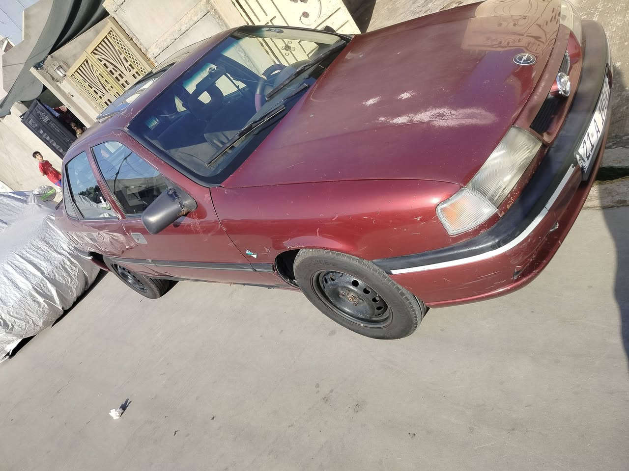 اوبل فيكترا موديل 93 ماروني دفتر بانزين 
رقم انكليزي سليماني جديد 
هزه و براد جديد 
سقف سلايت 
اربع طائرات جديد الكاتم 
بدون ضربه و صبغ و خياس 
سياره نضيف كله بل شرط 
سياره مال بيت 
سعر 40 
***********
مكان كركوك 
شرط تحويل و وكاله 
شراي خابر
