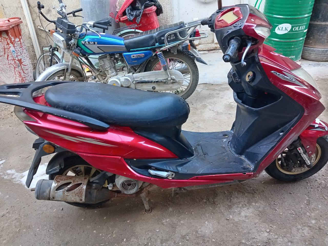 دراجة سكنس للبيع بيهه بس خيط تتخينه و كهربائيات المكان كربلاء رقم الهاتف ***********
