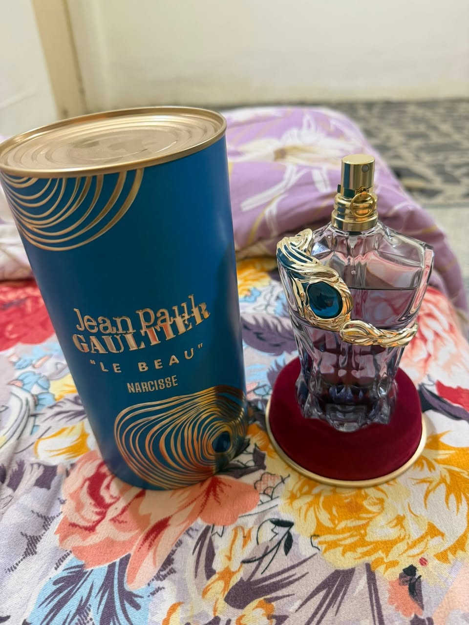 Jean Paul Gaultier Le Beau Narcisseعطر غني عن التعريف صيفي بحت اخذته ب 170مسخدام جدا قليل عارضه ب 120الف


**إذا كنت صاحب هذا الإعلان وتريد حذفه لأي سبب، رجاءا أرسل رسالة إلى الدعم الفني**