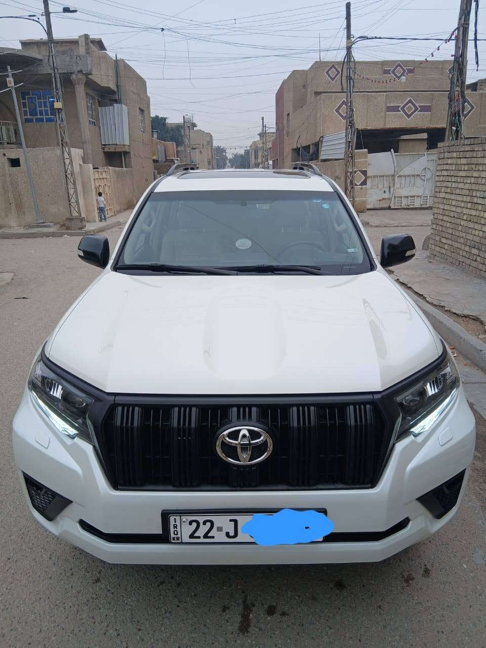 السلام عليكم 
سيارة برادو موديل ٢٣ 
فئه مدنايت 
تشغل عن بعد
ثلاجه 
السيارة مكفوله
بحالة جيدة 
رقم اربيل 
صاحبها بغداد بالعبيدي
السعر 46 وبيها مجال 
رقم الهاتف ***********
