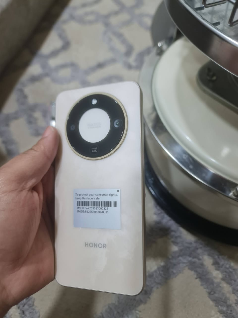 السلام عليكم يوجد هونرx9d  ذاكره 256   مستخدم عشره ايام  غراضو كامله جهاز غني عن التعريف  السعر 360 وبي مجال بسيط الاستفسار خاص او اتصال ***********
