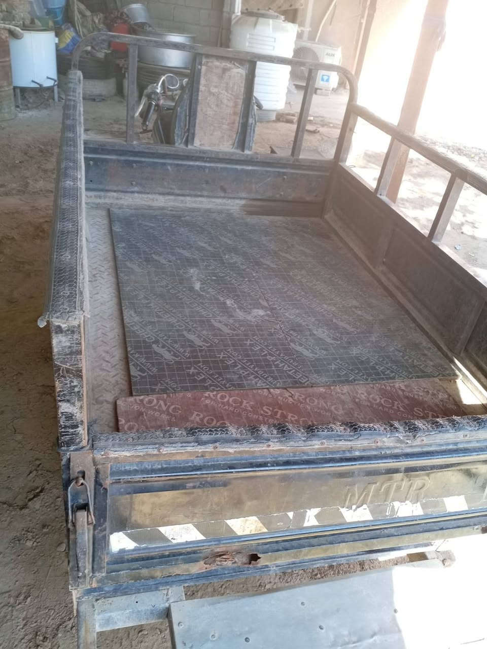 سلام عليكم ستوته للبيع مكان بابل وهذا رقم صاحبه  *********** مكلف بشنر
