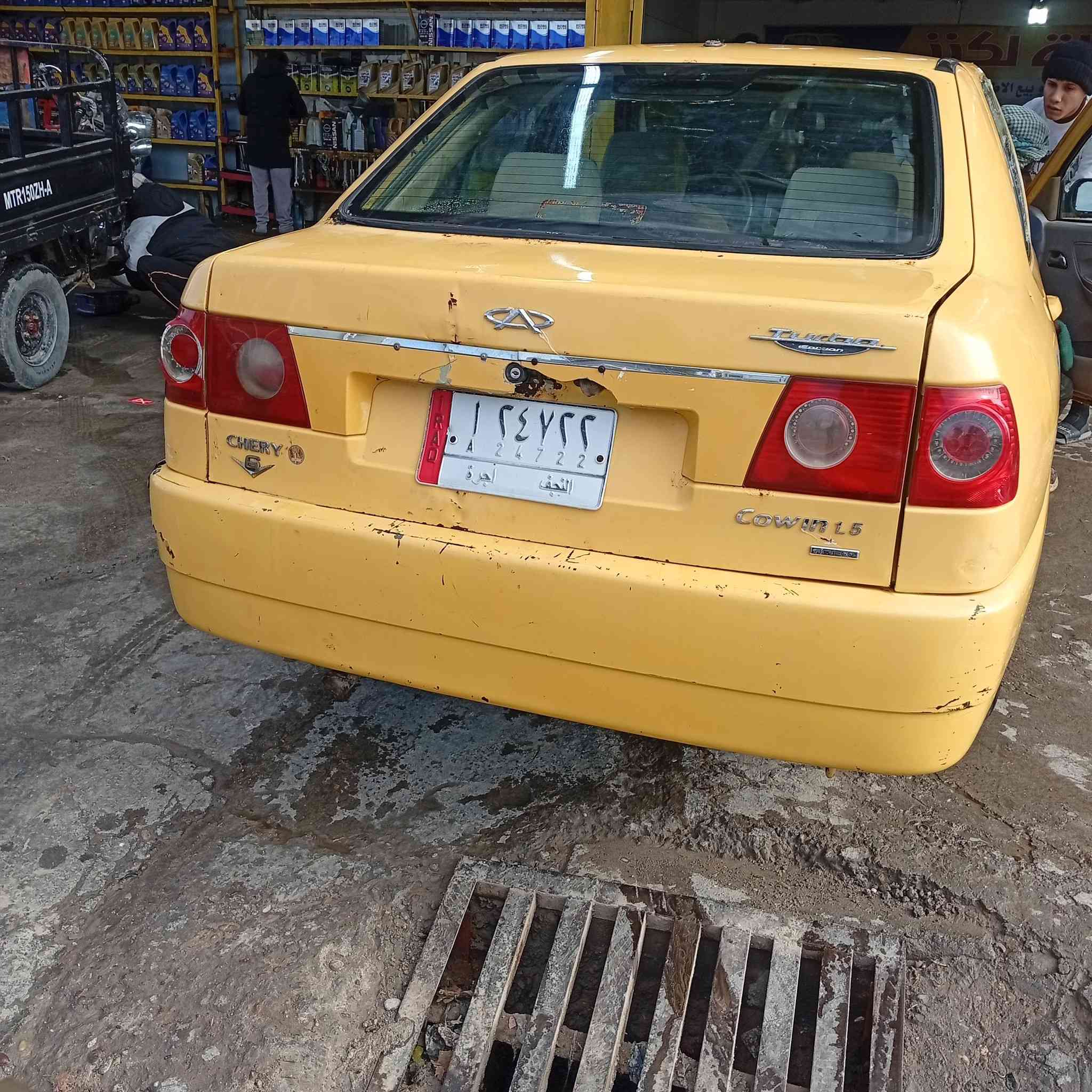 سلام عليكم شيري كوين للبيع مديل 2010 سياره محور كولف كير عادي سياره نضيفه شوفت عينك لسعر، 15 وبيها مجال بصيط وهاذا رقمي ***********
