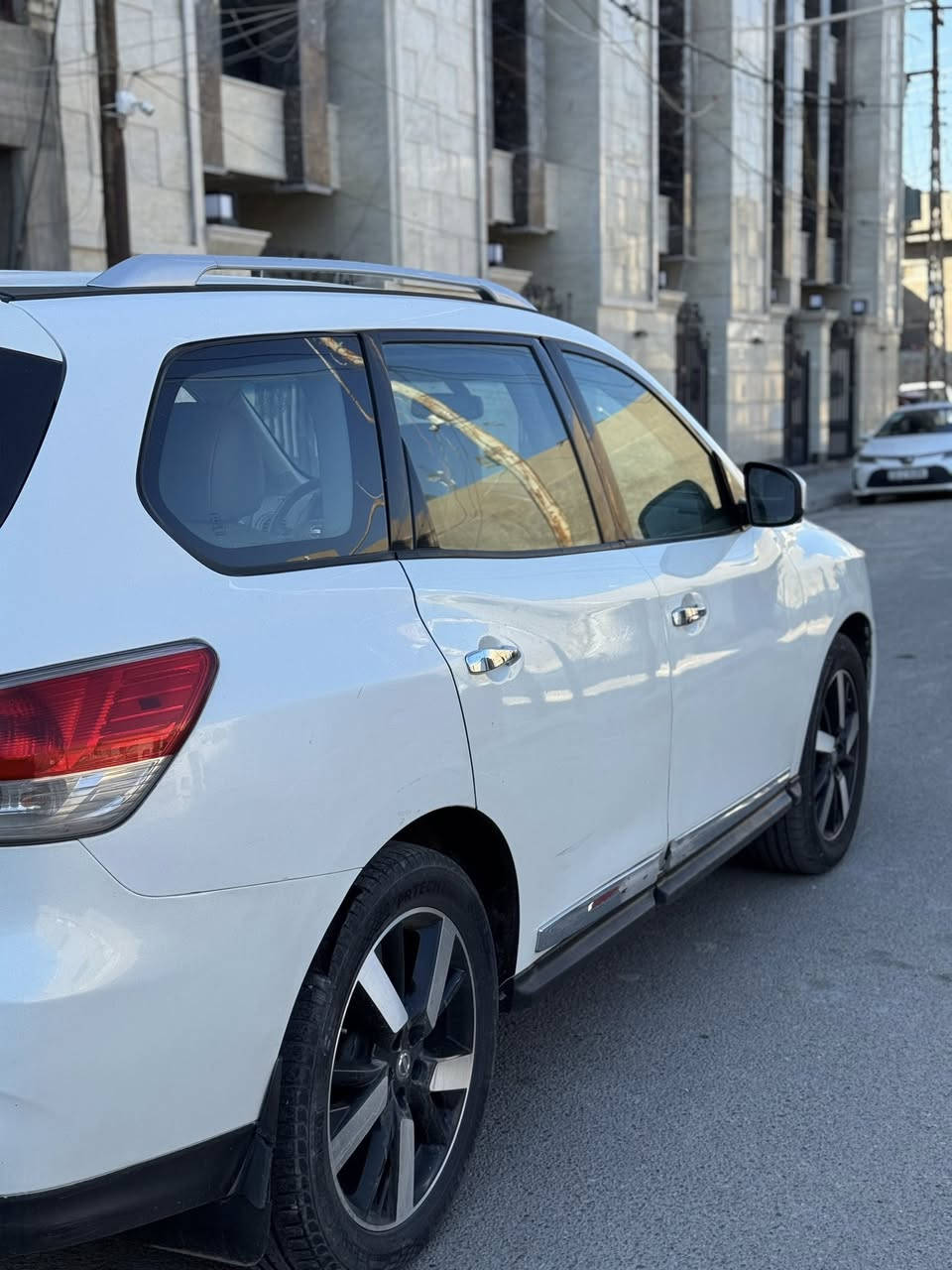 سلام عليكم جمعه مباركة
باث فاندر 2013 مكينه 6 سلندر  امريكي حادثها جاملغ وشويه بالباب ببدون دواخل 

ماشيه 98 الف جديده حلوه كلش 

السياره بلاتينوم فول عدا الفتحه 

كرسي ذاكره

بصمة 

شاشه جي بي اس 

كشن حار بارد 

داخل بيجي ملكي 

4 كامرات

مري قلاب عند الرجوع 

حساس خلفي 

كشن خلفي كهرباء وتدقئه 

السعر. 106$$بيها مجال حك الجيه

مكانها بغداد حي الجهاد

للاستفسار اتصل 

***********
