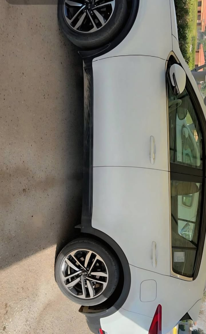 للبيع موديل ٢٠٢٠ سبورتج
ماشيه ٧٠ الف 
بيها باردين كد اربع اصابع 
كفاله تبديل صبغ
بسمي تحويل مباشر 
اريل نفكيشن شاشه اصليه 
السعر ١٩٢
العنوان الكرخ ***********
مكلف بلنشر
