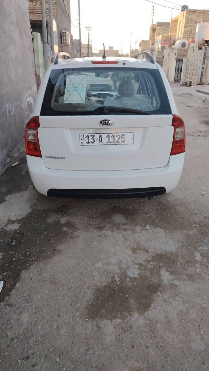 كيا كارنز موديل 2009 سياره جاهزه  من كلشي حداديه خلفيه جديده الماميه محتاجه بس ربل ميسان رقم انكليزي بسمي سونار مرفق وياها شرايد يتصل ع الرقم *********** السعر 118
