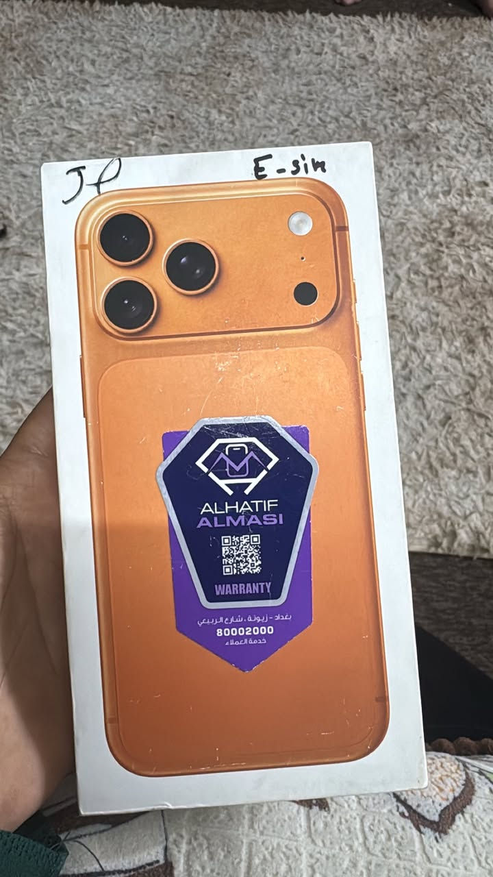 سلام عليكم ايفون 17 pro max ذاكرة 256 عدد الشحن 5 مرات شريحة إلكترونيه جهاز جديد كلش صار اسبوع من مشتري لون برتقالي الباكيت نضيف او غراض كامل ملحقاته  السعر خاص  ***********
