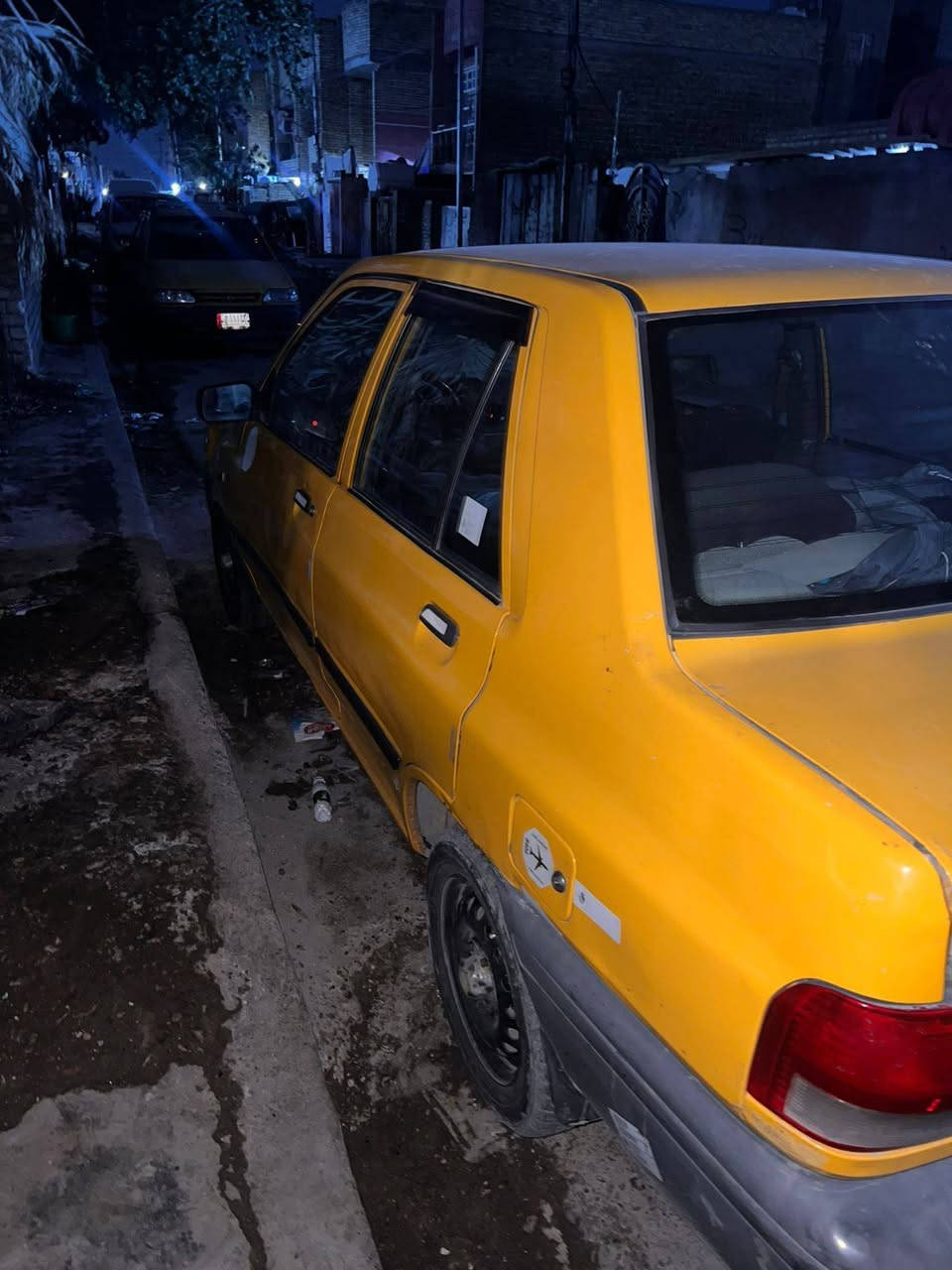 سلام عليكم
سايبه 2018
مكينه جديد
حداديه جديد
منضومه تبريد كامله جديد
سياره خير. من الله 
بيهه ضربه بجاملغ باقيه ع حطته موضحه بصوره
وبيهه ضربه بالباب الخلفي مصلحه ع بارد
سياره سعره 42
مكاني شعب
***********
