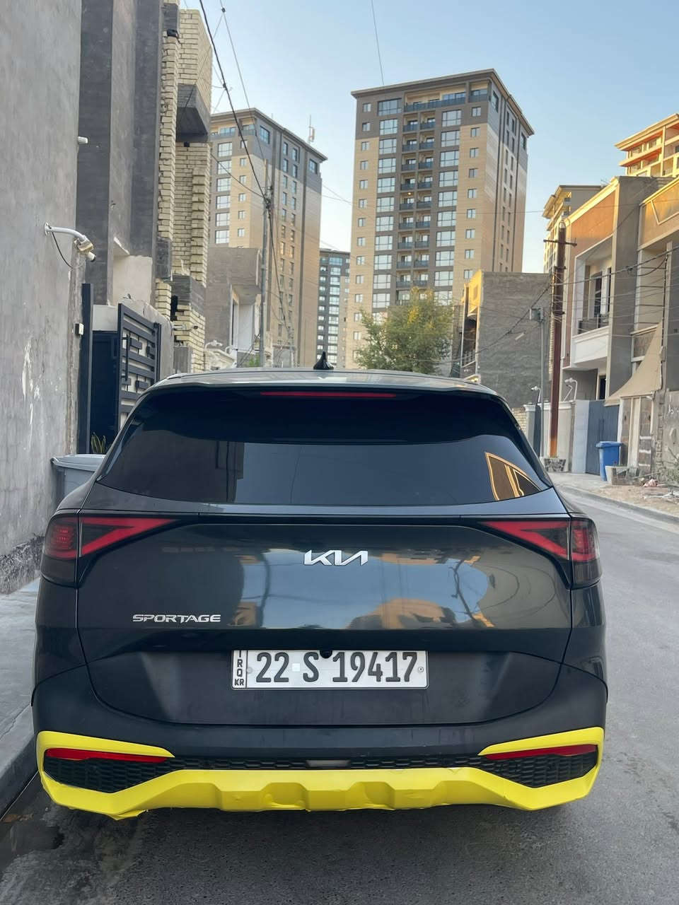 كيا سبورتج 2023
حادث : جاملغ وبنيد
الفئه : LX
رقم السيارة : أربيل الجديد الإنكليزي 
السياره عليها ترتيبات خارج وداخل دينار متصرف عليها // كير ومكينه وحداديه خير من اللّٰه ، وتبريد ثلج….

مواصفات السيارة $

كشنات مخمل / تحكمات استيرن / اوتو هولد /
مودات قياده/ لايتات زنون / كير اوتو وعادي/ نظام اله/ اقتصاد الوقود / تبريد قطعتين / شاشه
متصله /كامره دواره / كامره خلفيه / لايتات LED/
سياقه ذاتيه.... وبعد بيها مواصفات

سعرها بلاش كلش مناسب : ١٧٥ ورقه وبيها مجال
حك الجيه
مكان السياره : بغداد - الكرخ
للاتصال : ***********
