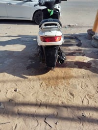 فراشه للبيع مكان 07823619607