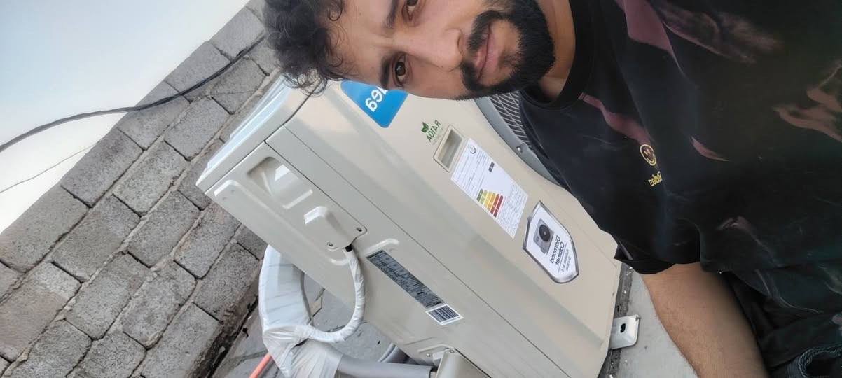 مرحبا ورشة فنية تبارك الرحمان لتصليح كافة انواع سبالت فتح نصب وغسل سبالت وادامة كاملة اي شي يخص تبريد ثلاجات مجمدات اتصل والباقي سهلة واصلك للباب *********** بي وقت مفتوح الخط
