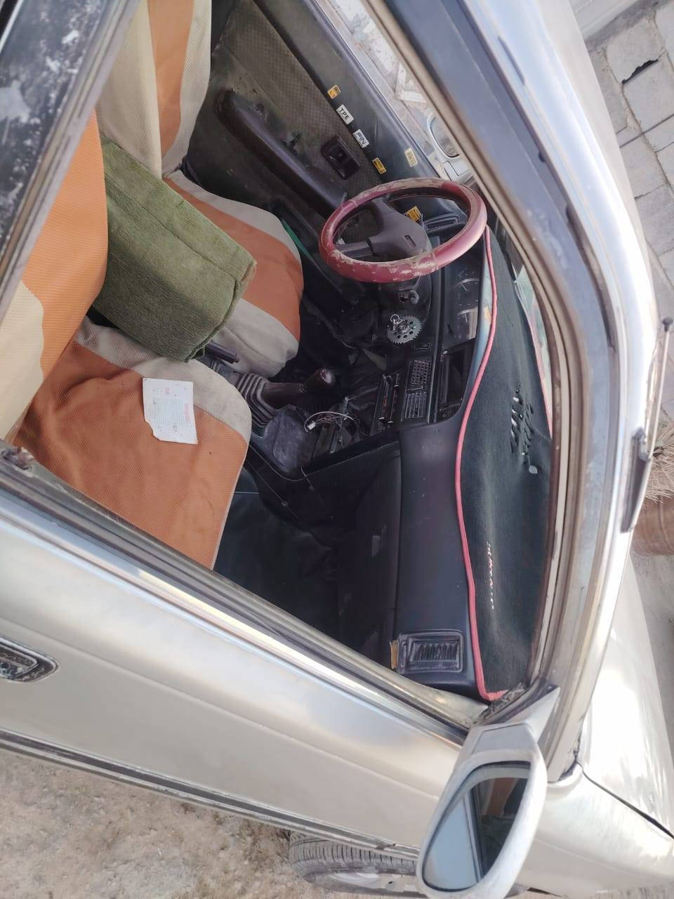 سلام عليكم كورلة ادوات للبيع ادوات  مكان سيارة ديالى شهربان رقم صاحب السيارة ***********
