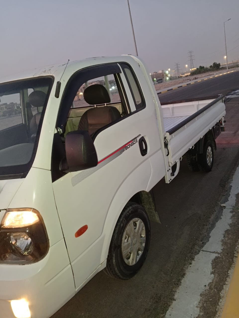 كيه بنكو دخول جديد موديل 2018 متومة ارقام وسنوية مطابقه وكاله بسم المشتري حصه كاز بكل محطات اطلع وين مايعجبك مكفوله من سرقه وعشاير وحرام وسياره جديده مكينه وكير تخم تاير جديد
مكانها البصرة كرمة علي
السعر60وبيه مجال بسيط  مكلف بالنشر ‭
***********
