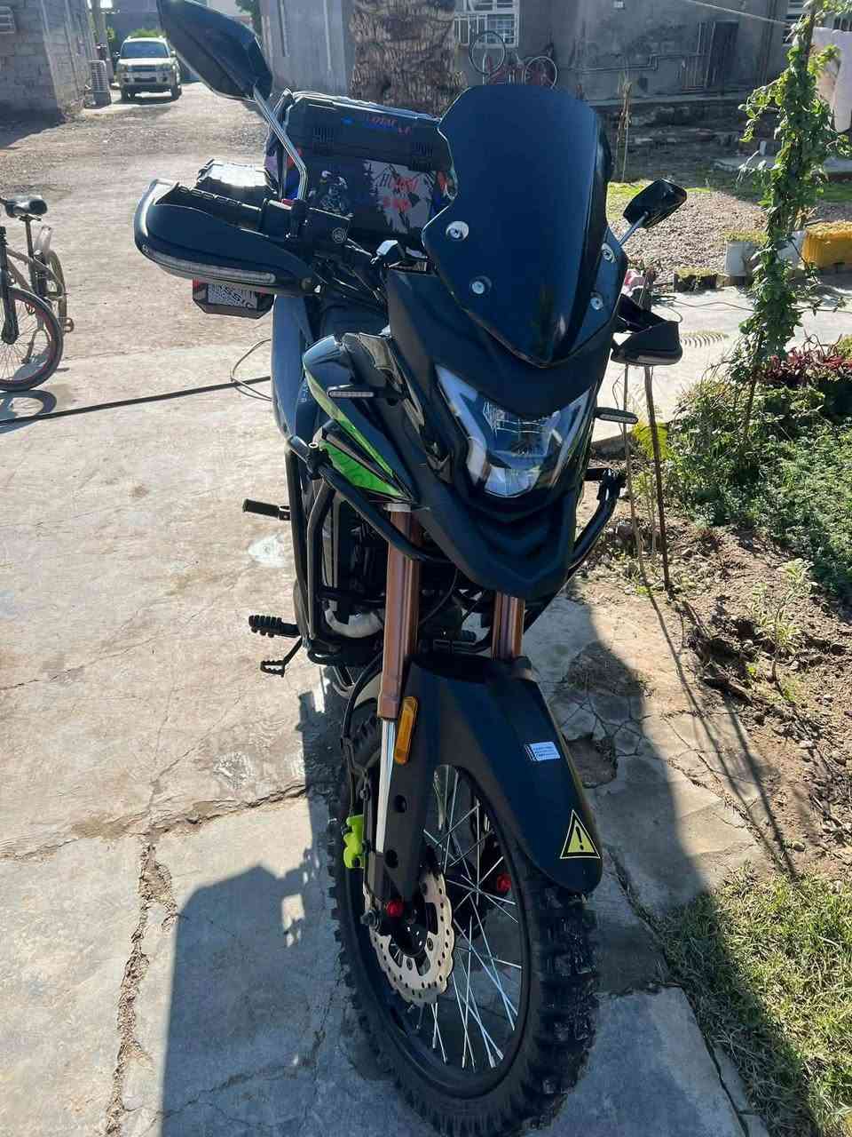 السلام عليكم ورحمة الله وبركاته دايوان ادفنجر موديل 25 الدراجه  مكينه 300 ماشيه 11 الف الويل الخلفي محور لاتي رقم اربيل بسمي مو بسم شركه السعر 3400 وبيها مجال مكاني بغداد


**إذا كنت صاحب هذا الإعلان وتريد حذفه لأي سبب، رجاءا أرسل رسالة إلى الدعم الفني**