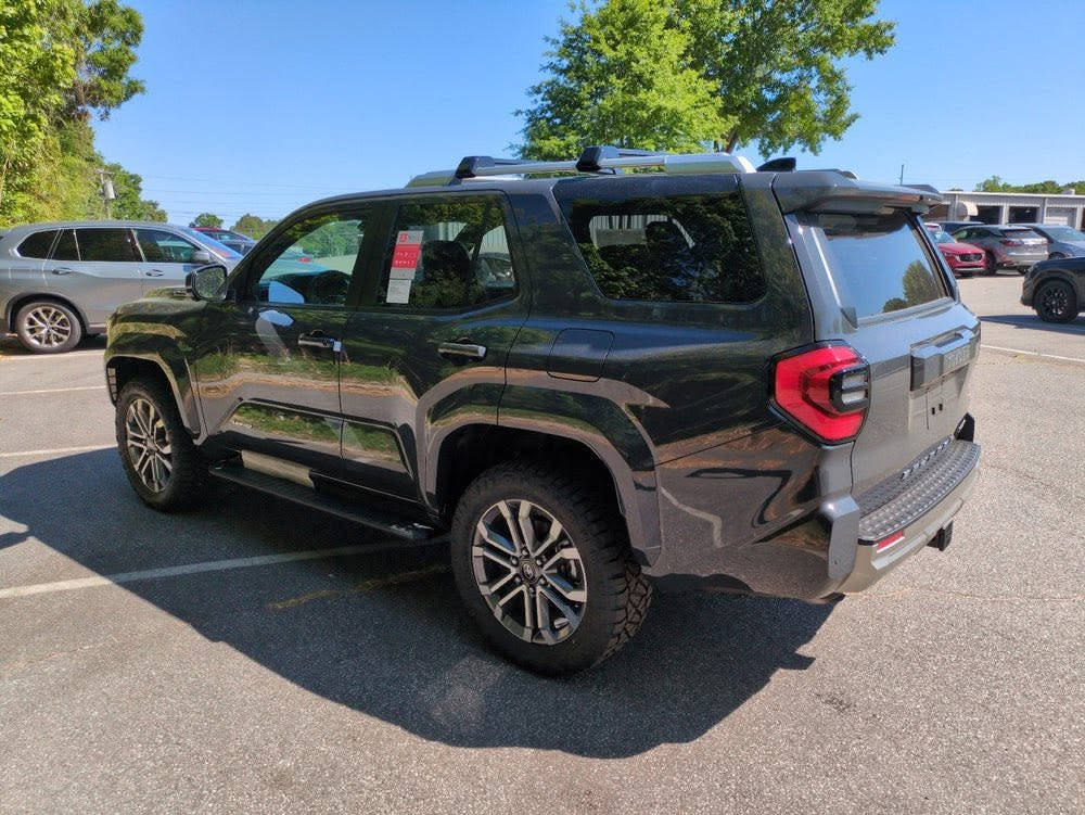 البيع بسعر البنك المركزي ..
 ⚙️2026 Toyota 4Runner Hybrid Limited
⚙️تويوتا فور رنر هايبرد ليميتد2025
⚙️مدة الوصول 50يوم 
⚙️موقع السيارة أمريكا ولاية كارولينا الشمالية 

⛓️‍💥نوع المحرك: i-FORCE MAX هجين (بنزين 2.4 لتر توربو + محرك كهربائي).
⛓️‍💥326 حصاناً.

⛓️‍💥دفع رباعي.

⛓️‍💥الاتصال: تدعم آبل كار بلاي (Apple CarPlay) وأندرويد أوتو (Android Auto).

⛓️‍💥نظام التحذير قبل الاصطدام
⛓️‍💥مثبت السرعة التكيفي
⛓️‍💥مساعد البقاء في المسار

⛓️‍💥كاميرات محيطية بزاوية 360 درجة لرؤية كافة التفاصيل حول السيارة.

⛓️‍💥مقاعد جلد تدفئة وتبريد .فتحة سقف 

⛓️‍💥شاشة عرض صوتية متعددة الوسائط مقاس 14 بوصة مع نظام صوتي JBL® Premium مكون من 14 مكبر صوت، يشمل مكبر صوت JBL® FLEX المحمول بتقنية Bluetooth® 

⛓️‍💥لوحة عدادات رقمية مقاس 12.3 بوصة

✅ فحص وتدقيق كامل قبل الشحن

✅ شحن مضمون إلى جميع الموانئ والمنافذ الحدودية 

✅ استلام رسمي ومعاملة كمرك كاملة

✅ شفافية كاملة بالعقد والفاتورة...

للتواصل عبر الواتساب اكتب مفتاح امريكا +1 وبعدها الرقم 

8312959904

داخل الولايات المتحدة🇺🇸وكندا🇨🇦أتصال مباشر📞مباشر ،،
⛓️‍💥


**إذا كنت صاحب هذا الإعلان وتريد حذفه لأي سبب، رجاءا أرسل رسالة إلى الدعم الفني**